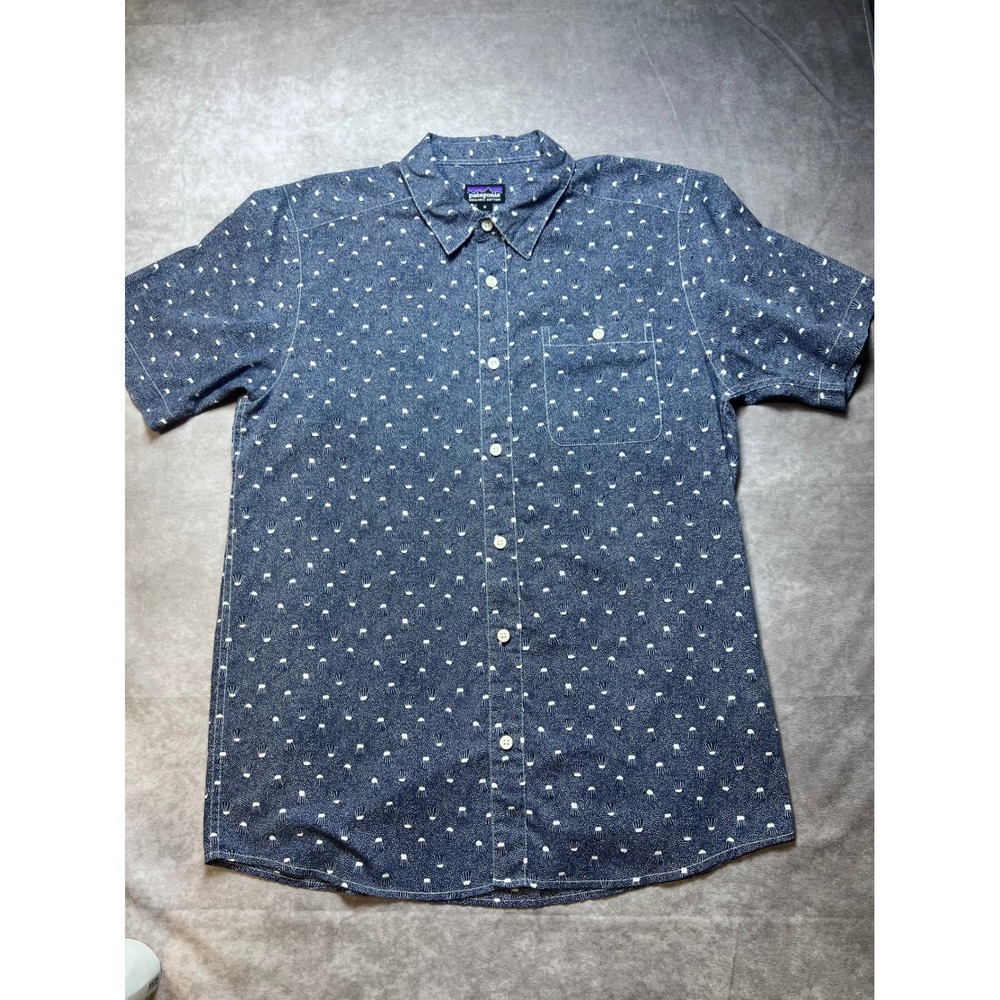 Patagonia Mens Button Down Shirt Medium Blue Jellyfish Print Organic Cotton 1172